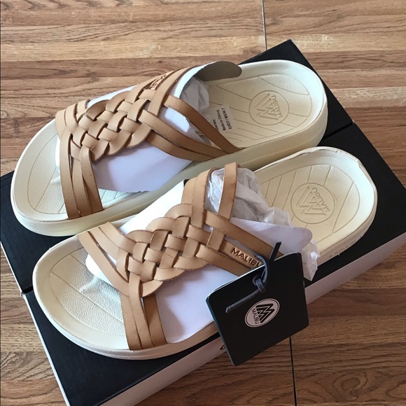 NWT Malibu Riviera Vegan Leather Sandals Size 7
